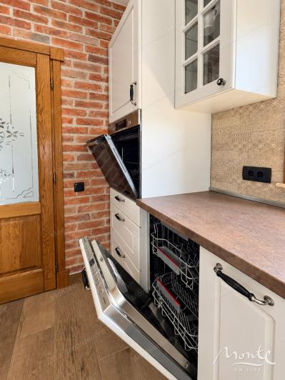Image No.5-2 Bed House for sale