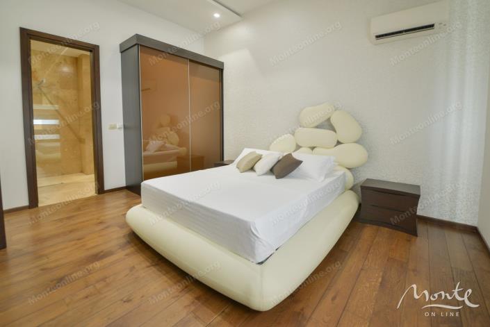 Image No.14-3 Bed Flat for sale