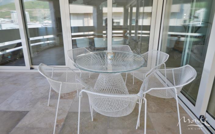 Image No.35-3 Bed Flat for sale