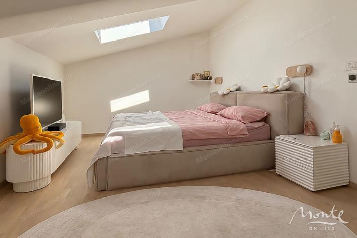 Image No.8-2 Bed Flat for sale