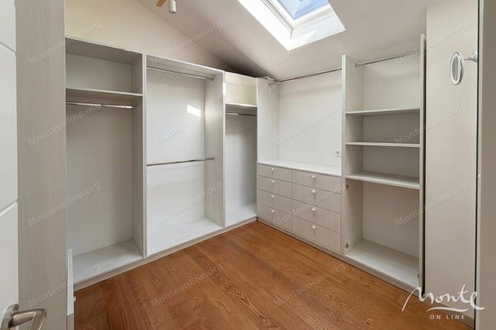 Image No.12-2 Bed Flat for sale