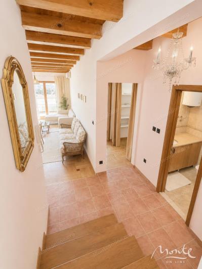 Image No.18-3 Bed Flat for sale