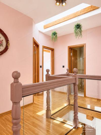 Image No.19-3 Bed Flat for sale