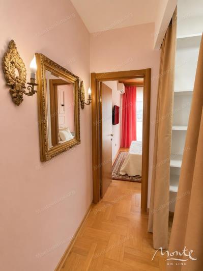 Image No.21-3 Bed Flat for sale