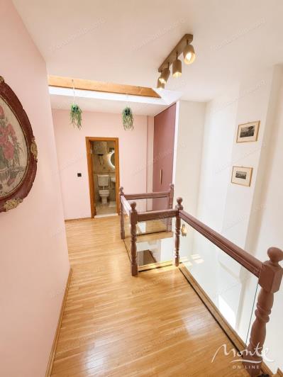 Image No.20-3 Bed Flat for sale