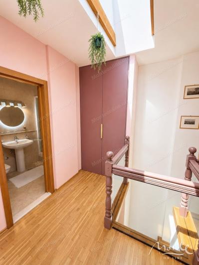 Image No.22-3 Bed Flat for sale