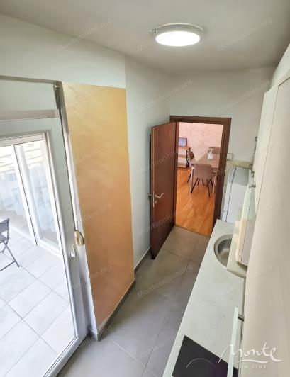 Image No.8-2 Bed Flat for sale