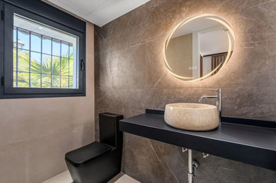 9-467d0cee5b725f3ef65f102a0c2e69c0