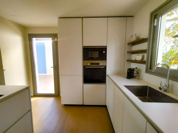 Image No.5-4 Bed Property for sale