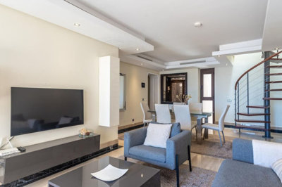 11-20939a0134ad724a8cb2a801094d15a4