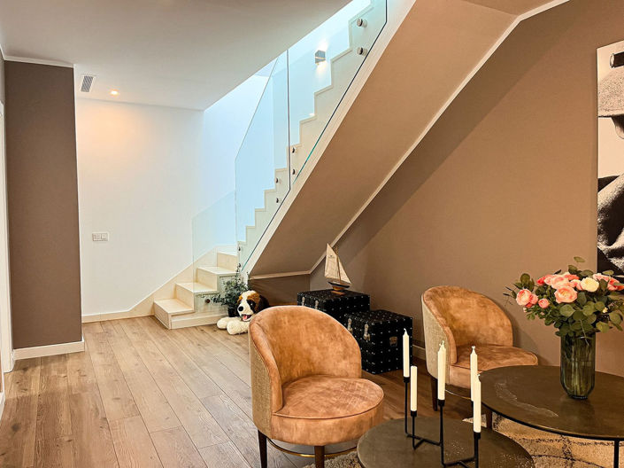 Image No.30-5 Bed Property for sale