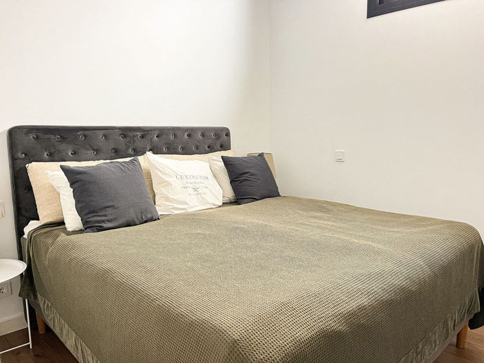 Image No.36-5 Bed Property for sale