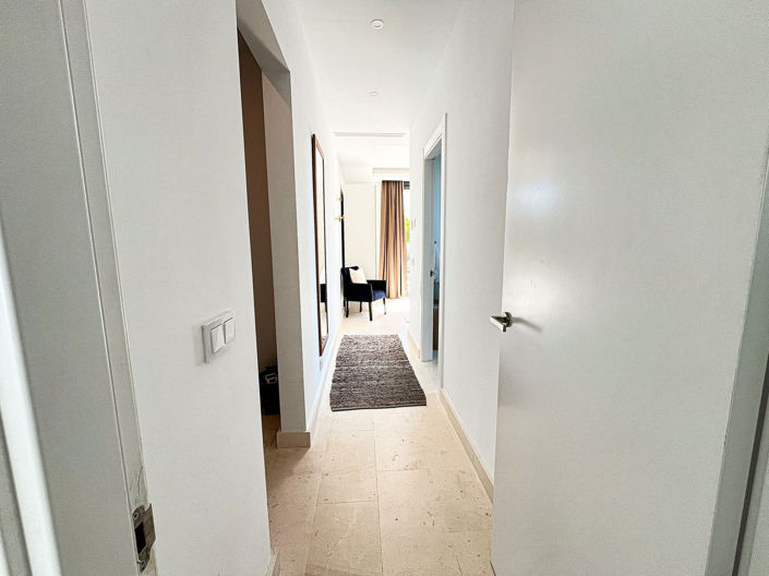 Image No.49-5 Bed Property for sale