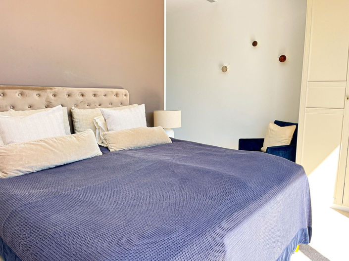 Image No.58-5 Bed Property for sale