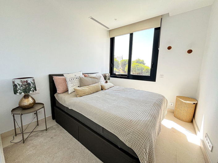 Image No.62-5 Bed Property for sale