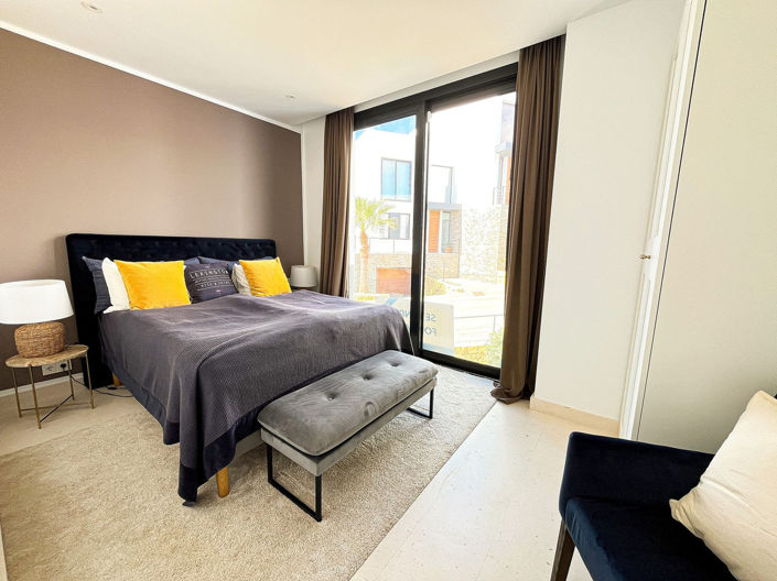 Image No.63-5 Bed Property for sale