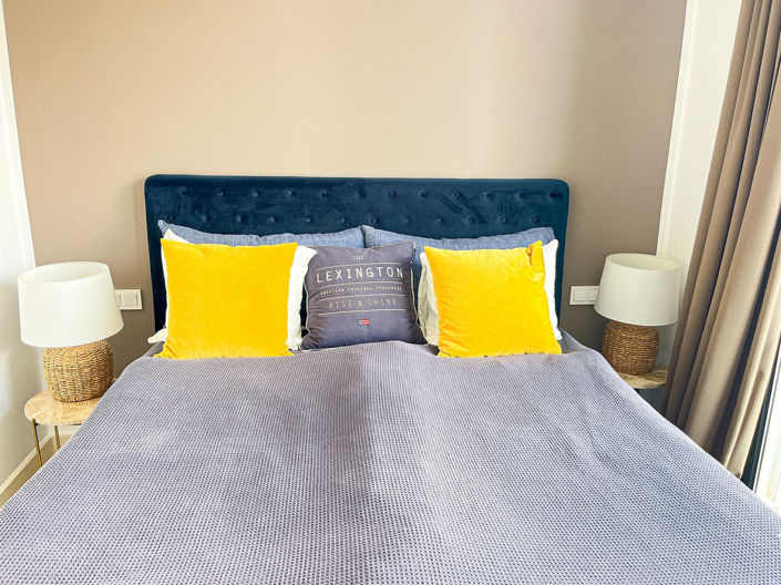 Image No.66-5 Bed Property for sale