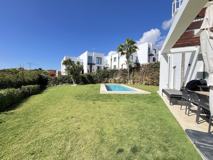 Image No.75-5 Bed Property for sale