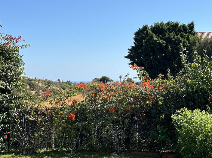 Image No.78-5 Bed Property for sale