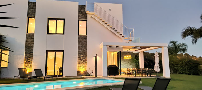 Image No.81-5 Bed Property for sale