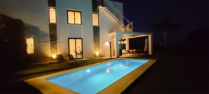 Image No.83-5 Bed Property for sale