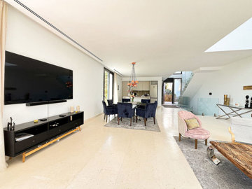 9-467d0cee5b725f3ef65f102a0c2e69c0