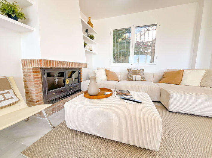 Image No.14-3 Bed Property for sale