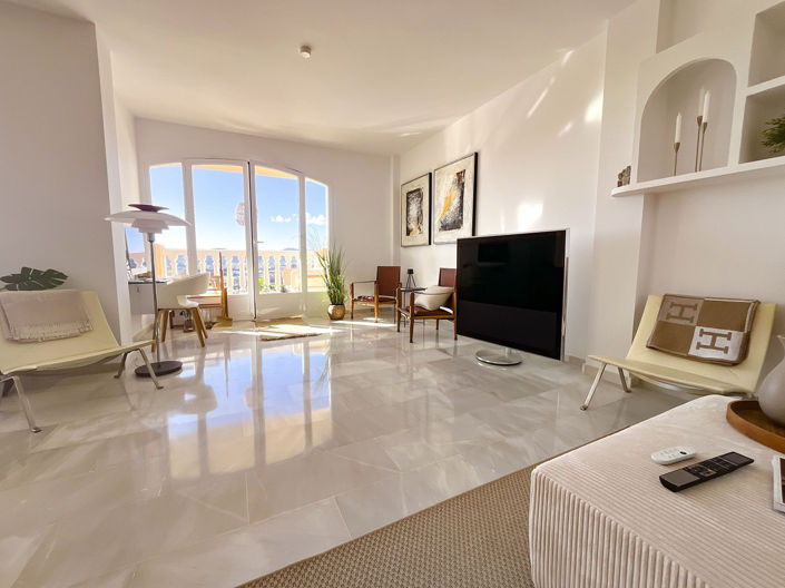 Image No.15-3 Bed Property for sale