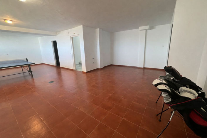 Image No.41-3 Bed Property for sale