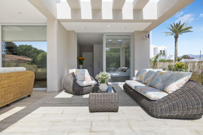 Image No.39-5 Bed Property for sale