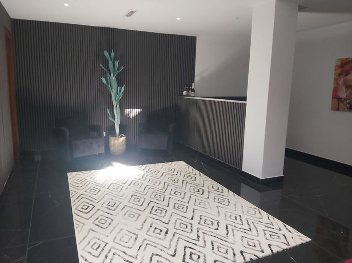 Image No.9-3 Bed Property for sale