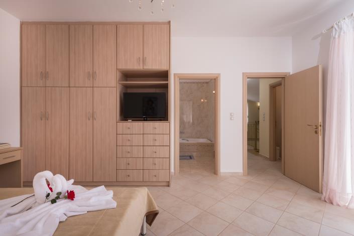 Image No.26-5 Bed Villa for sale