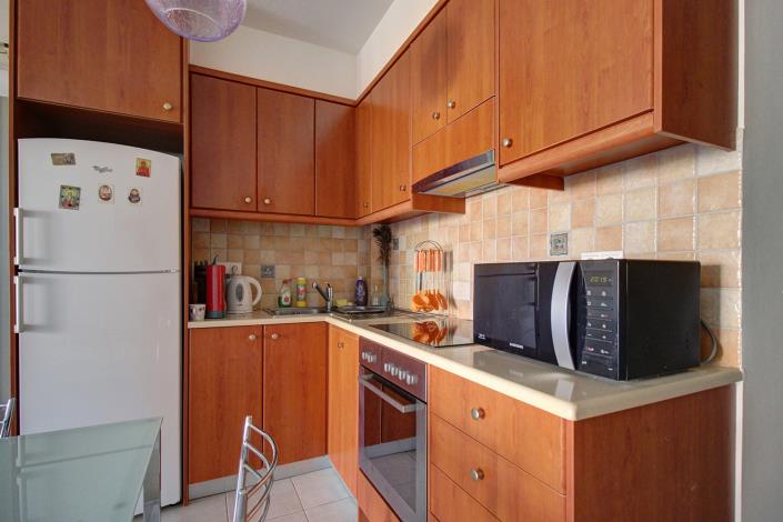 Image No.20-2 Bed Maisonette for sale