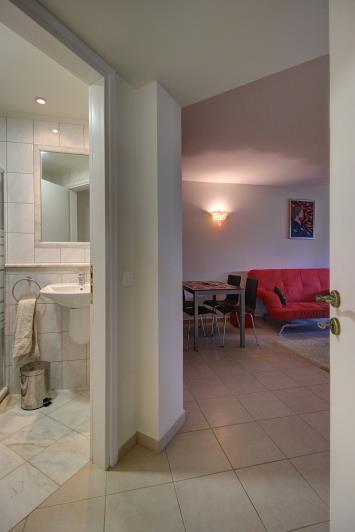 Image No.24-2 Bed Maisonette for sale