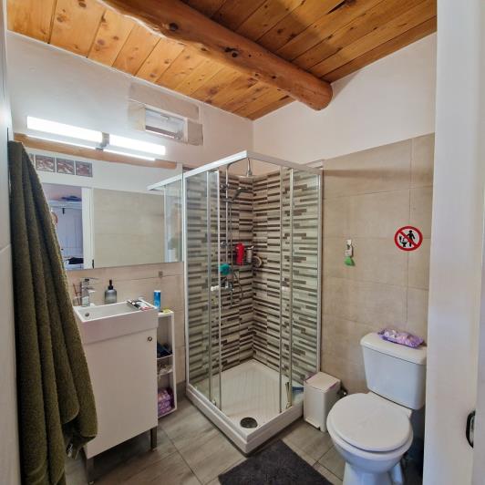 Image No.18-2 Bed House for sale