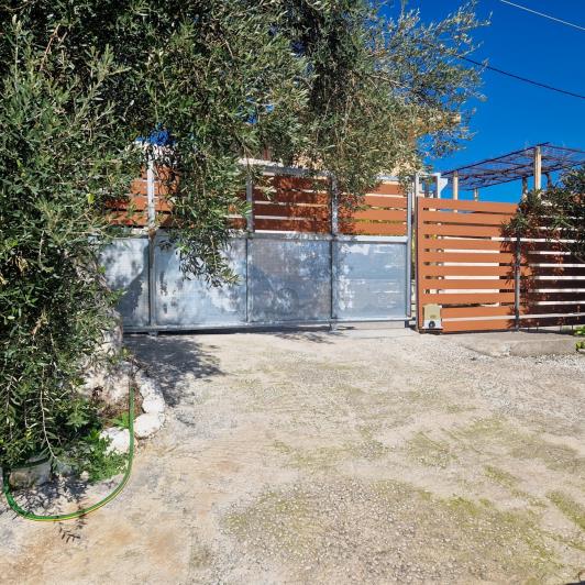 Image No.38-2 Bed House for sale