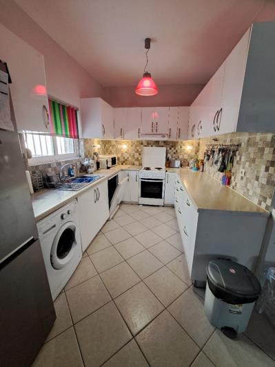 Image No.5-3 Bed Maisonette for sale