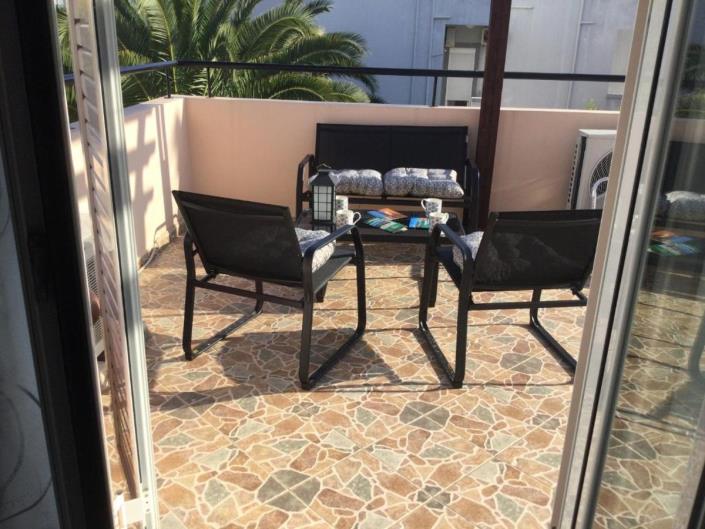 Image No.22-3 Bed Maisonette for sale