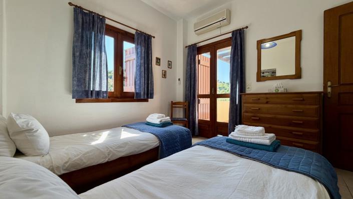 Image No.6-4 Bed Villa for sale