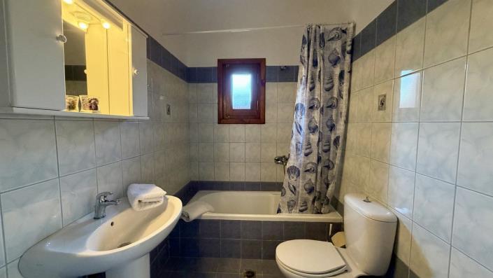 Image No.28-4 Bed Villa for sale