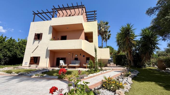 Image No.39-4 Bed Villa for sale