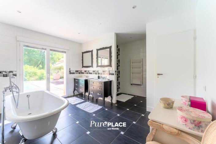 Image No.10-4 Bed House/Villa for sale