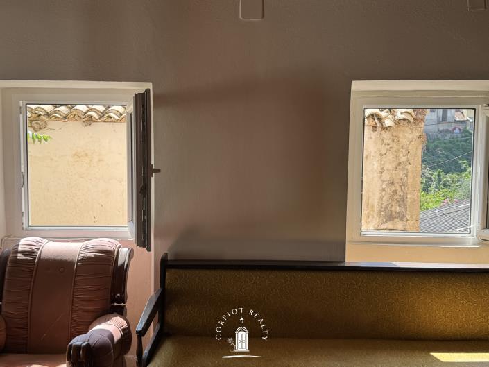 Image No.18-2 Bed House for sale