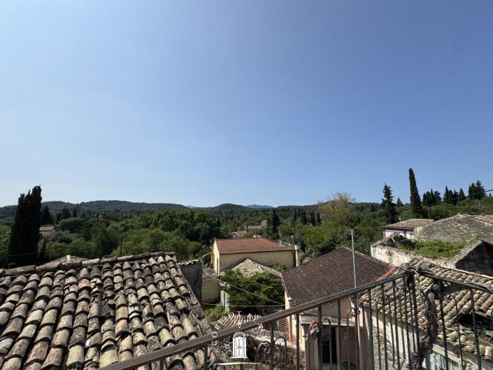 Image No.8-4 Bed House for sale