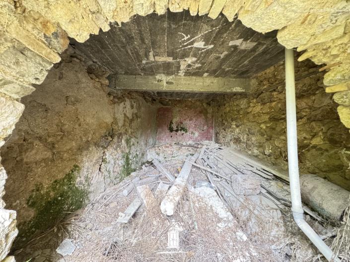 Image No.32-4 Bed House for sale