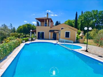 villa-with-private-pool-kassiopi-sinies