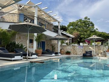 additional-construction-permitted-corfu