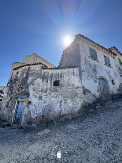 Image No.1-House/Villa for sale