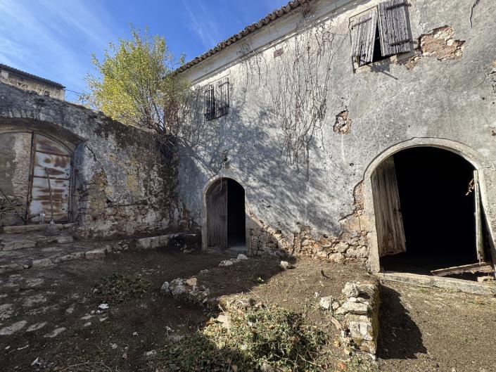 Image No.4-House for sale