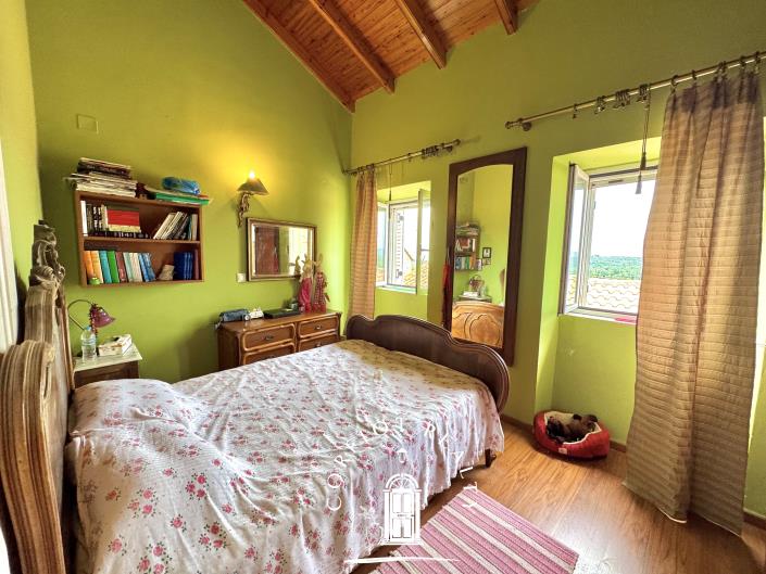 Image No.6-1 Bed House for sale
